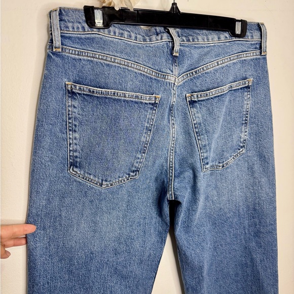 Agolde ‘Harper’ Cropped Jeans in Moor - Picture 9 of 11